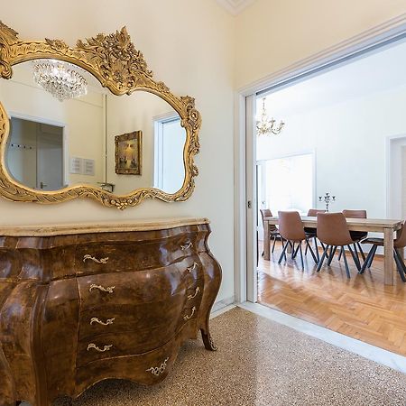 Victoria Queens Palace Apartments Atenas Exterior foto