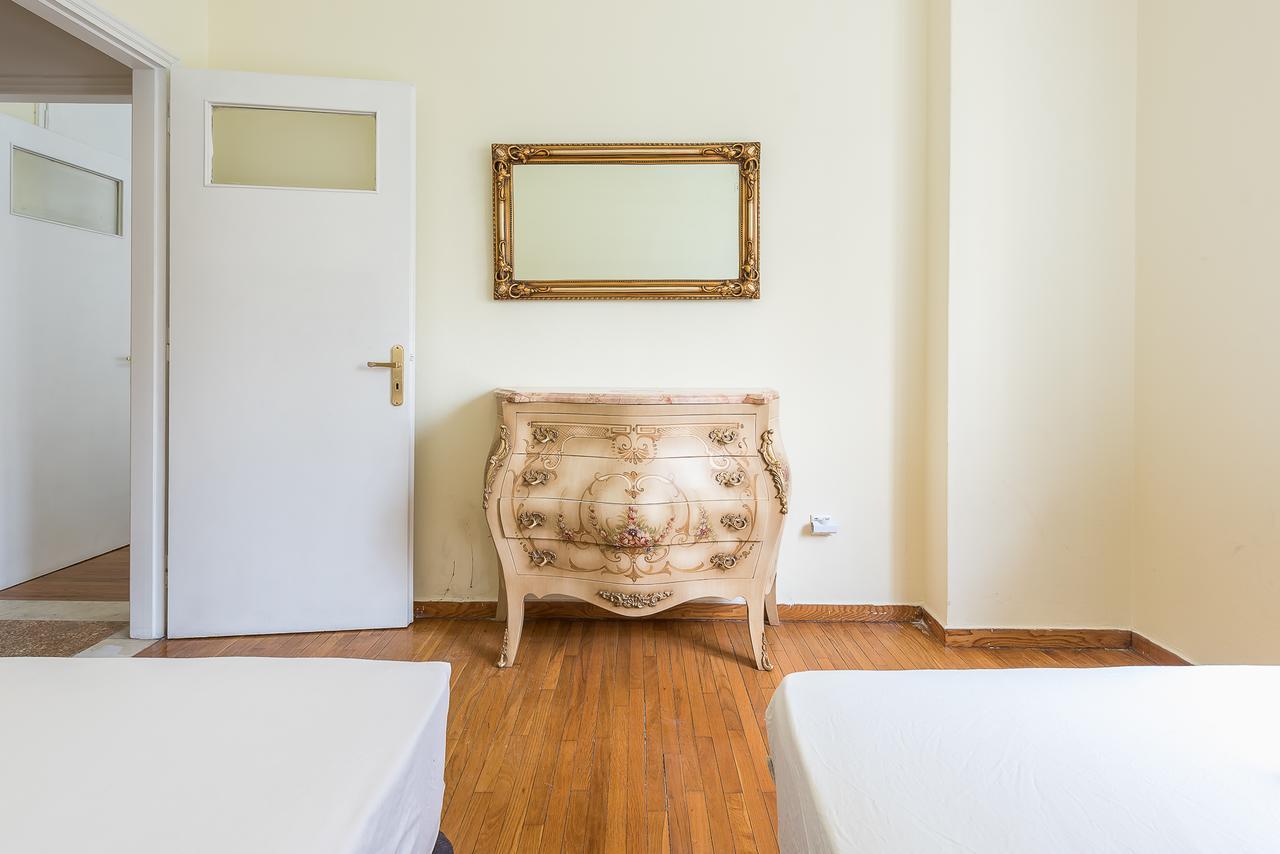 Victoria Queens Palace Apartments Atenas Exterior foto